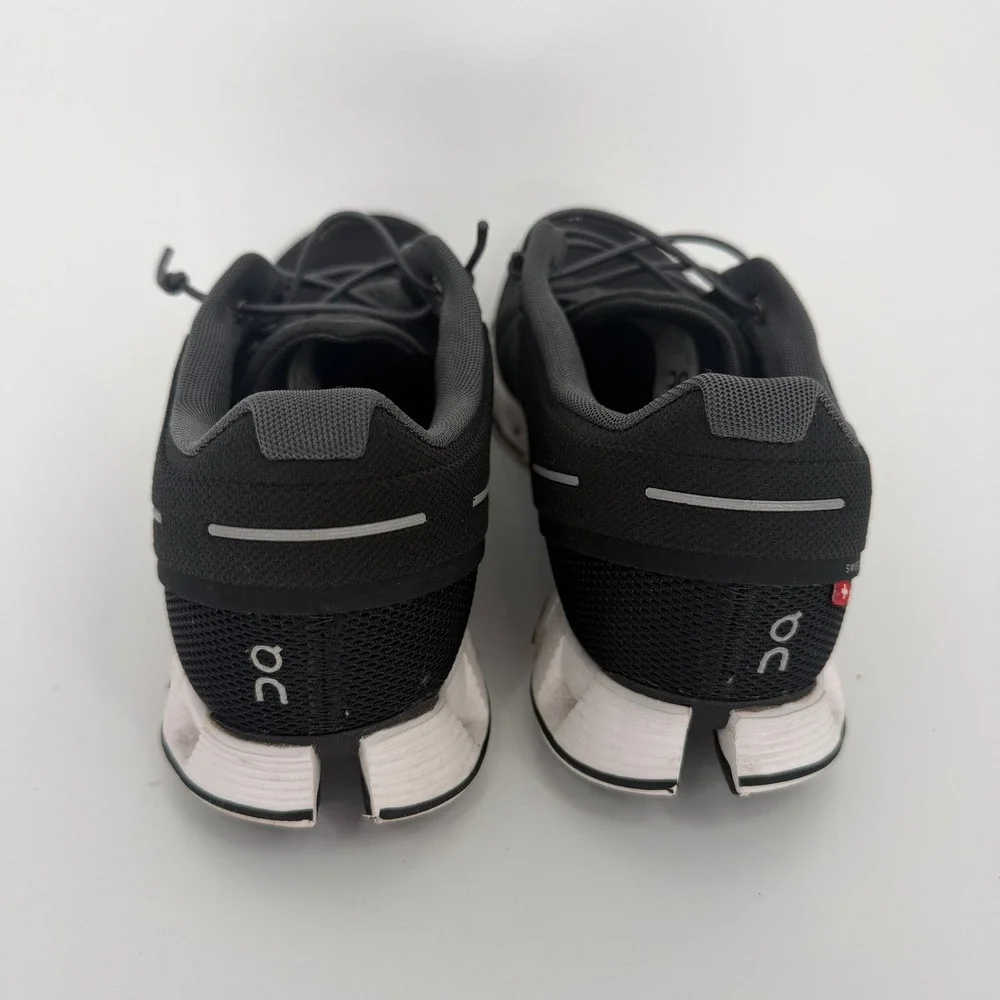 On Cloud 5 Womens Running Shoes Black White Sneakers W9 19.99511